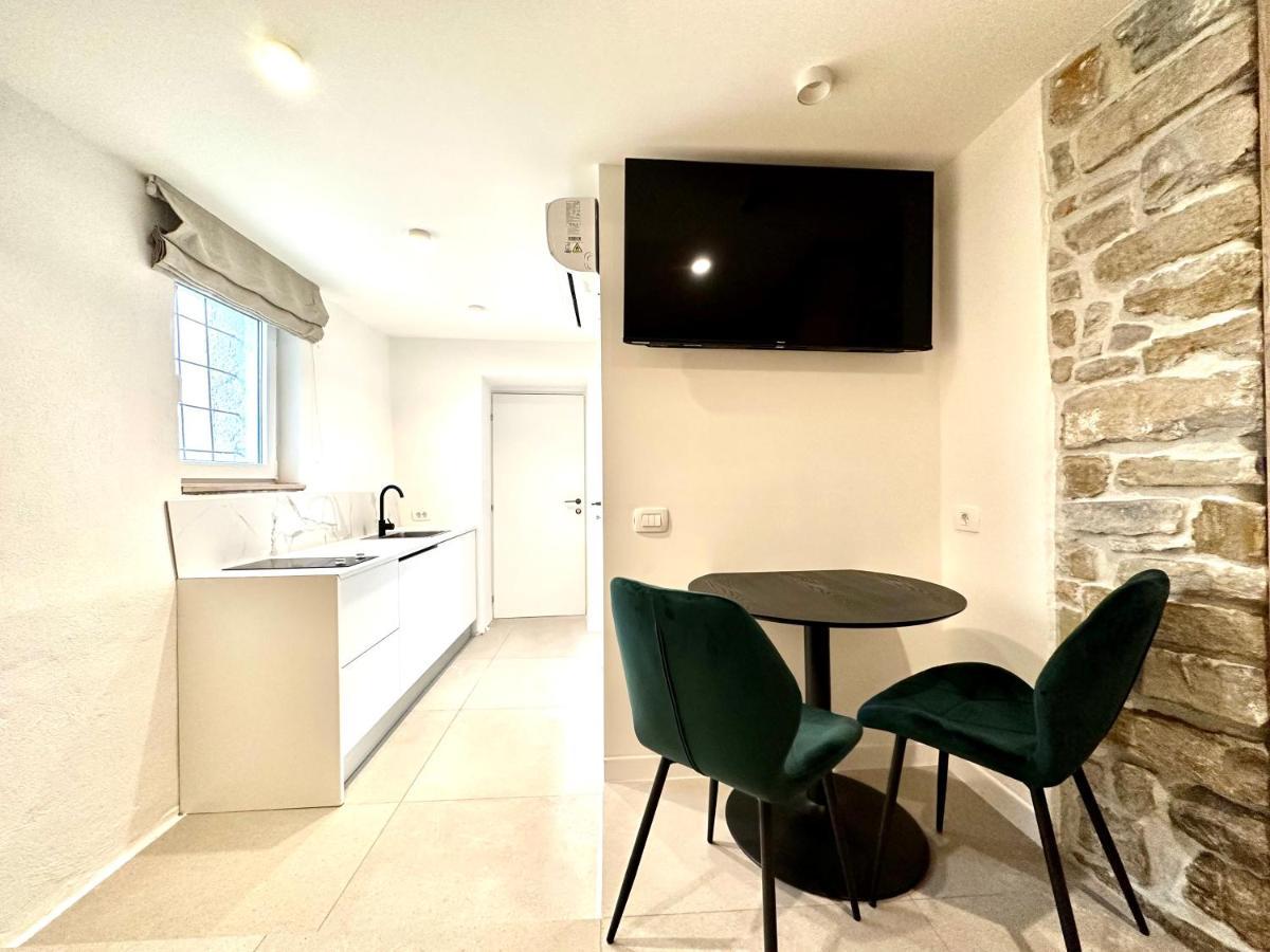 Damir Skomina Apartments Копер Екстер'єр фото